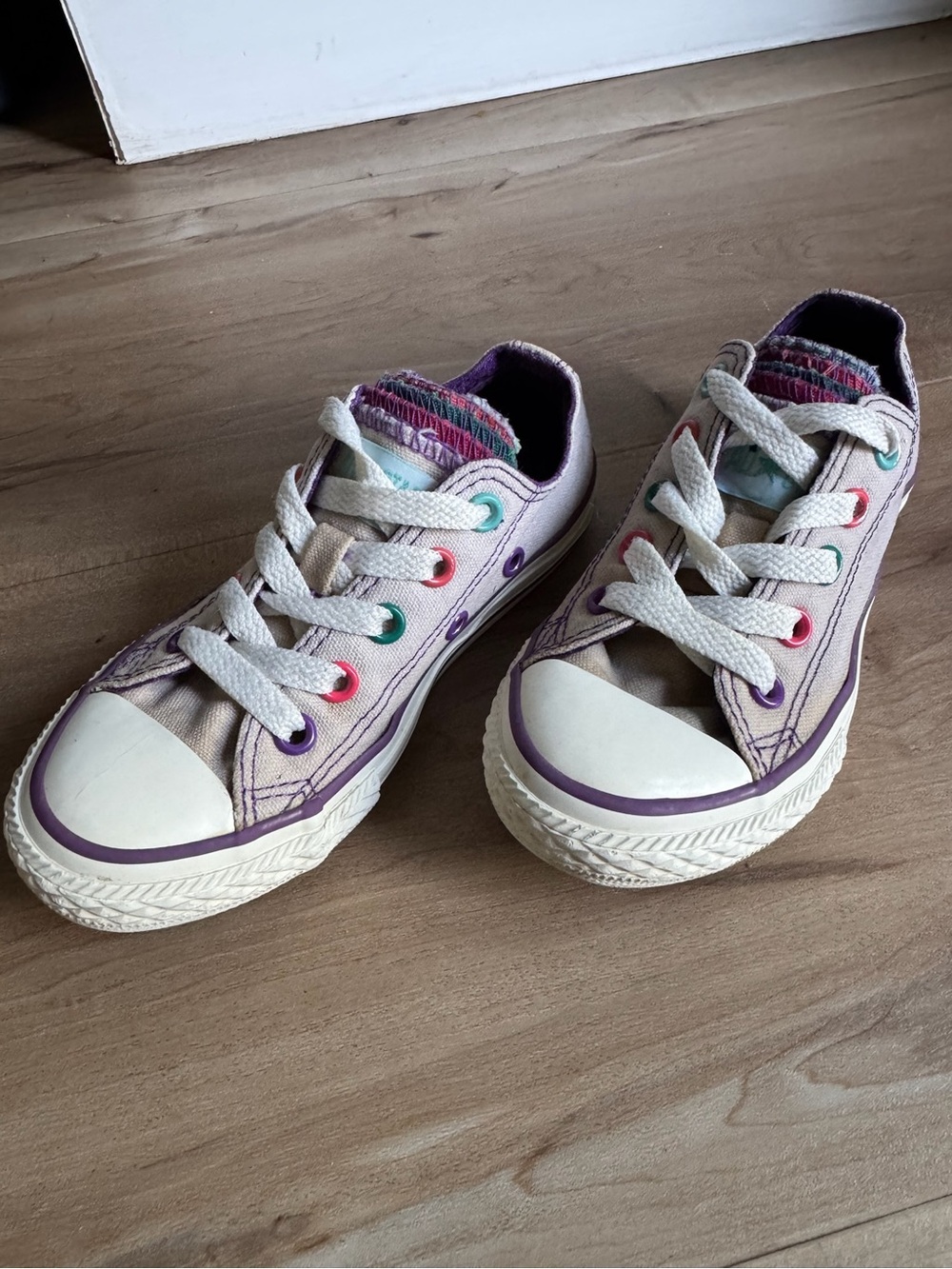 Converse Chuck Taylor All Star Low Top Sneakers • Girls 11 • Purple, Pink, Teal